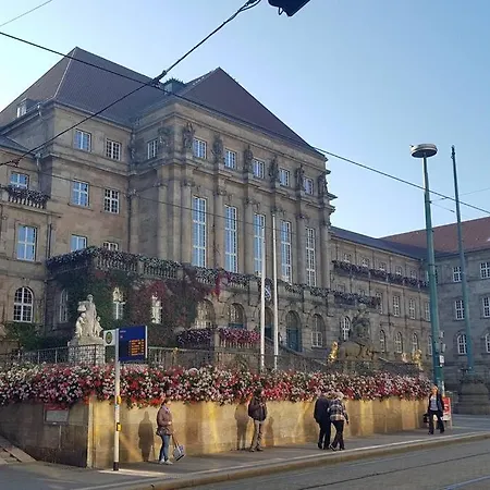 Geschmackvolles 2 Zi Apartment No4 In Top Stadtlage 카셀