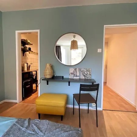 Geschmackvolles 2 Zi Apartment No4 In Top Stadtlage