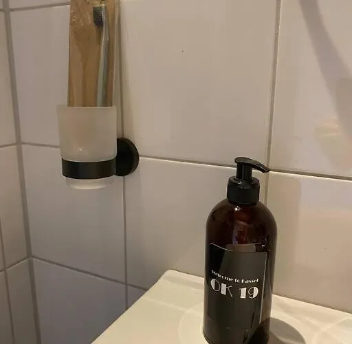 Geschmackvolles 2 Zi Apartment No4 In Top Stadtlage Kassel